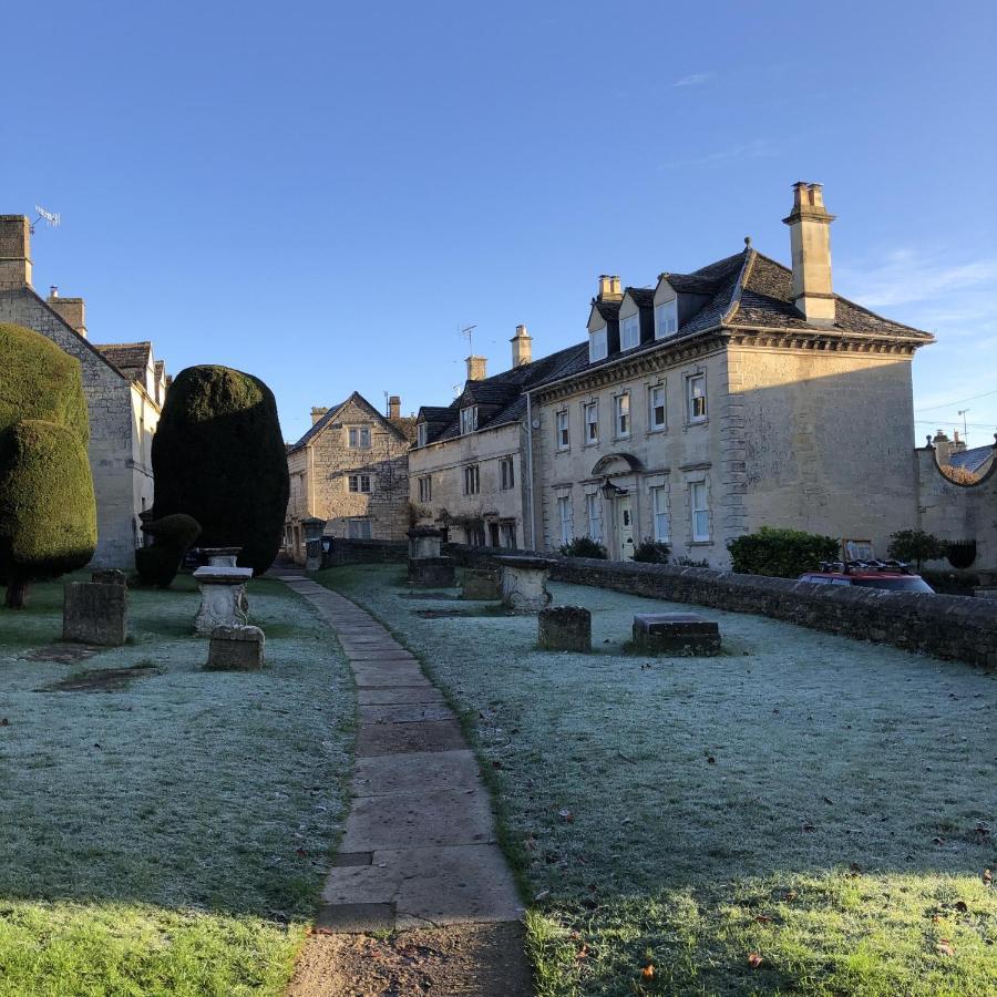 Cotswold Lodge Пейнсуик Экстерьер фото